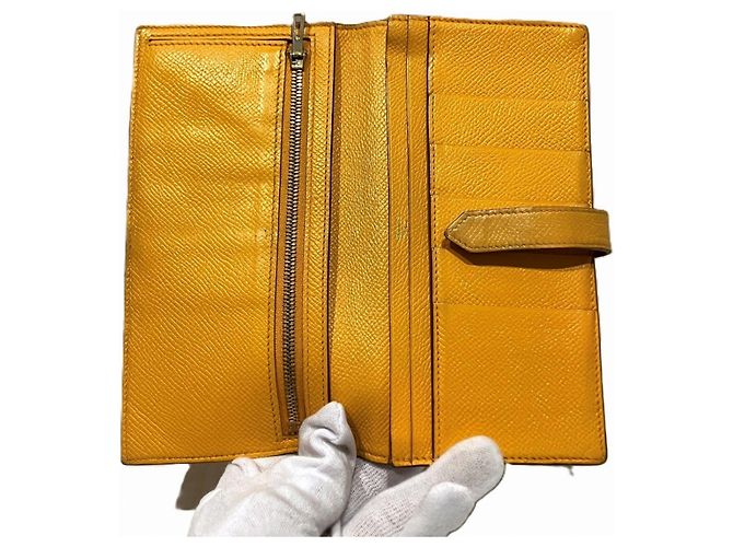 Cartera Larga Bearn de Hermès en Amarillo Azufre - vista 3