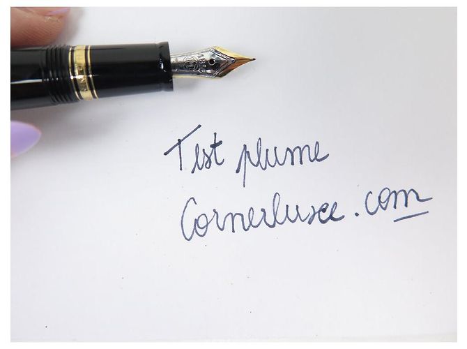 MONTBLANC BOHEME ROTE STEIN FÜLLFEDER 3665 + REISSVERSCHLUSS ETUI Schwarz - Ansicht 13
