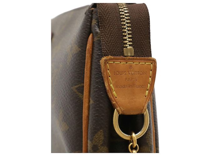 Clutch Eva Monogram Louis Vuitton Marrone - vista 8