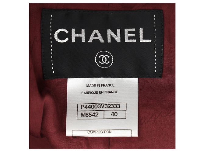 Timeless Chanel Tweed Jacket in Burgundy Wool Dark red - view 4