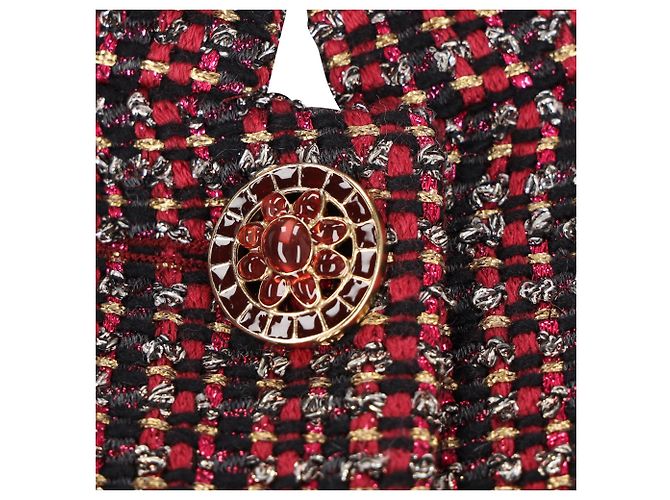 Timeless Chanel Tweed Jacket in Burgundy Wool Dark red - view 6