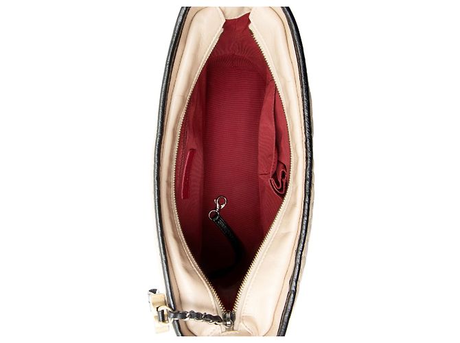 Chanel Gabrielle Medium Hobo in pelle di vitello invecchiata Marrone Beige - vista 7