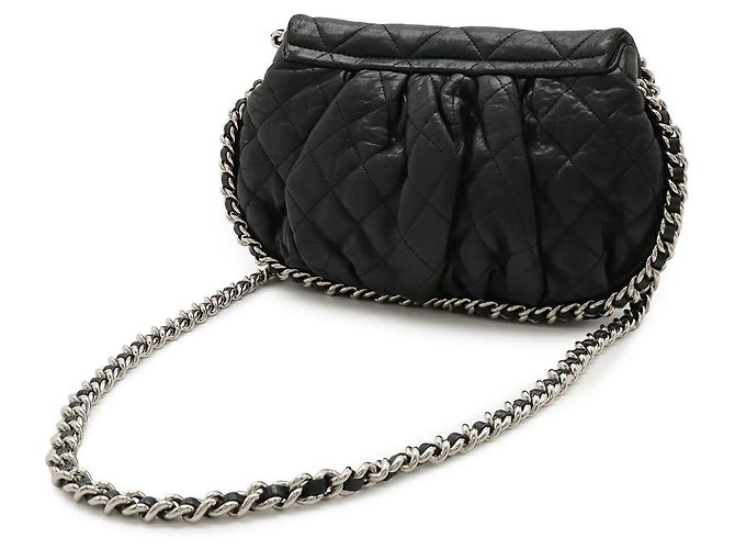 Borsa a spalla in pelle di agnello matelassé nera di Chanel Nero - vista 2