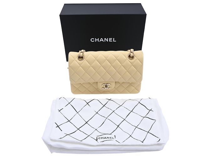 Timeless Borsa classica media a doppio flap trapuntata Chanel in pelle gialla Giallo - vista 9