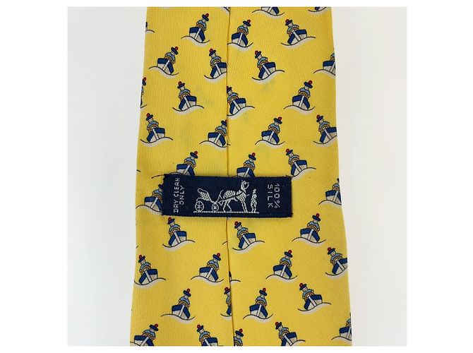 Hermès Seeschiff-Muster Seidenkrawatte 9 cm Gelb - Ansicht 3