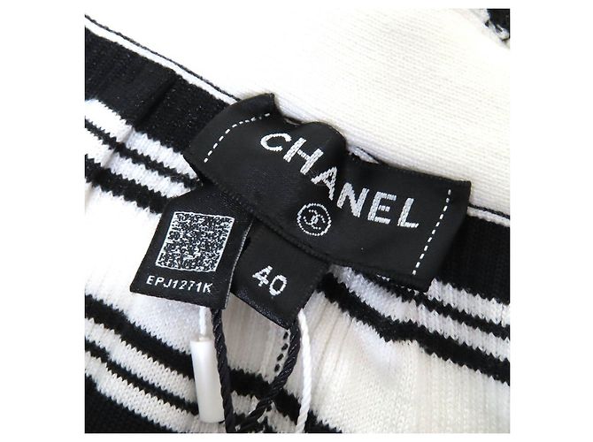 Timeless Gonna Mini Multi-Bordi Logo COCO Mark di Chanel Nero Bianco - vista 6