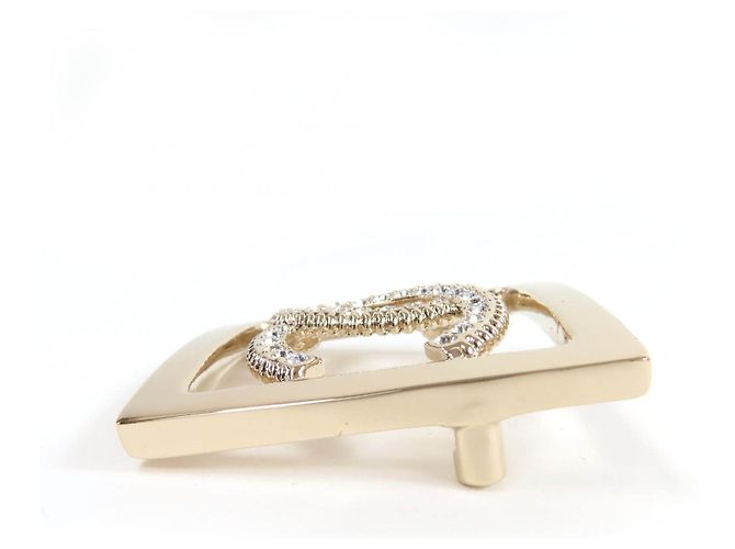 Timeless Broche COCO Mark da Chanel Dourado - vista 3