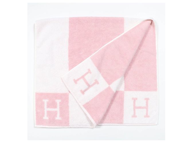 Hermès Hermes Avalon Cotton Bath Towel Pink - view 3