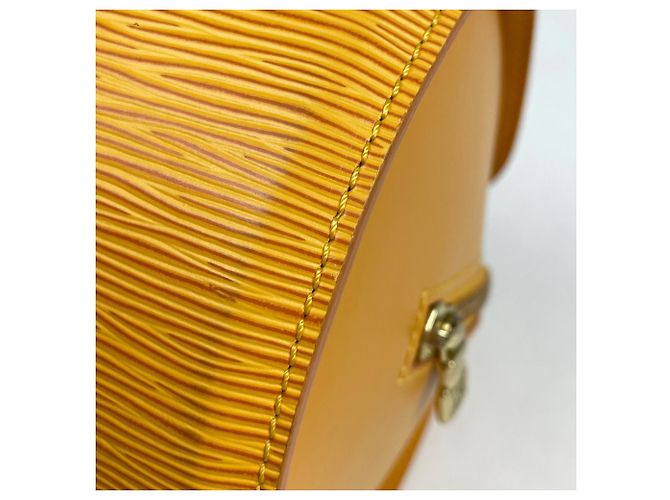 Borsa a mano Soufflot Barrel Louis Vuitton Giallo - vista 3