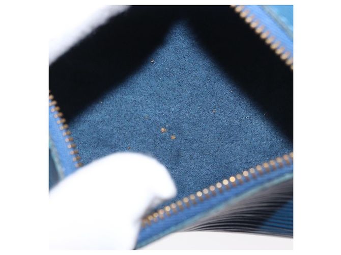 Pochette Soufflot in pelle Epi Louis Vuitton Blu - vista 5