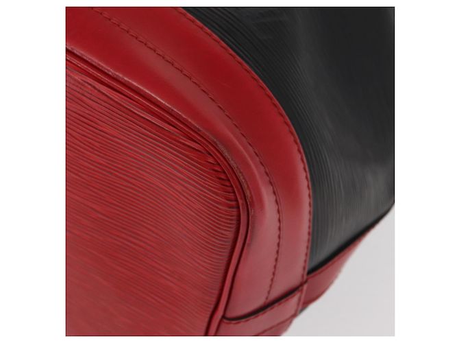 LOUIS VUITTON Epi Noe Schultertasche Bicolor Schwarz Rot M44017 LV Auth 158992 - Ansicht 14