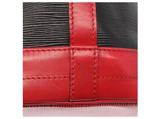 LOUIS VUITTON Epi Noe Schultertasche Bicolor Schwarz Rot M44017 LV Auth 158992 - Ansicht 17