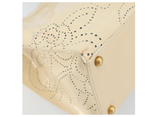 CHANEL Borsa a Spalla Camelia Pelle Verniciata Avorio Oro CC Auth 161438 D'oro Crudo - vista 18