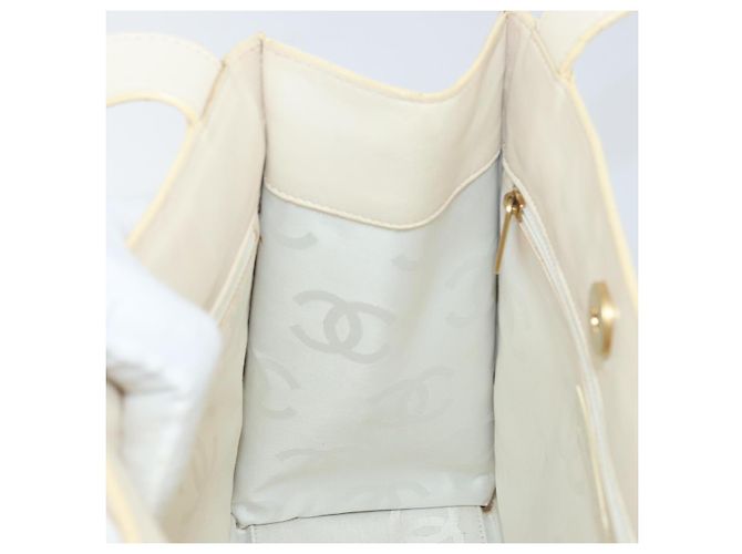 CHANEL Borsa a Spalla Camelia Pelle Verniciata Avorio Oro CC Auth 161438 D'oro Crudo - vista 22