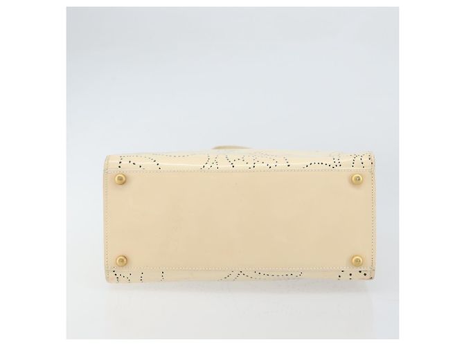 CHANEL Borsa a Spalla Camelia Pelle Verniciata Avorio Oro CC Auth 161438 D'oro Crudo - vista 5