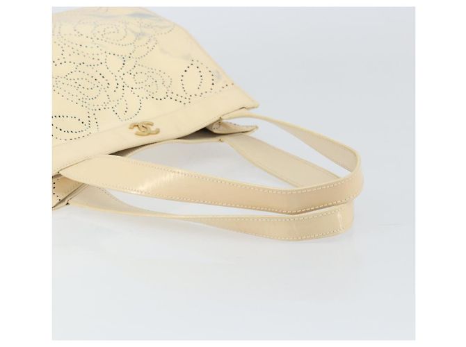 CHANEL Borsa a Spalla Camelia Pelle Verniciata Avorio Oro CC Auth 161438 D'oro Crudo - vista 7