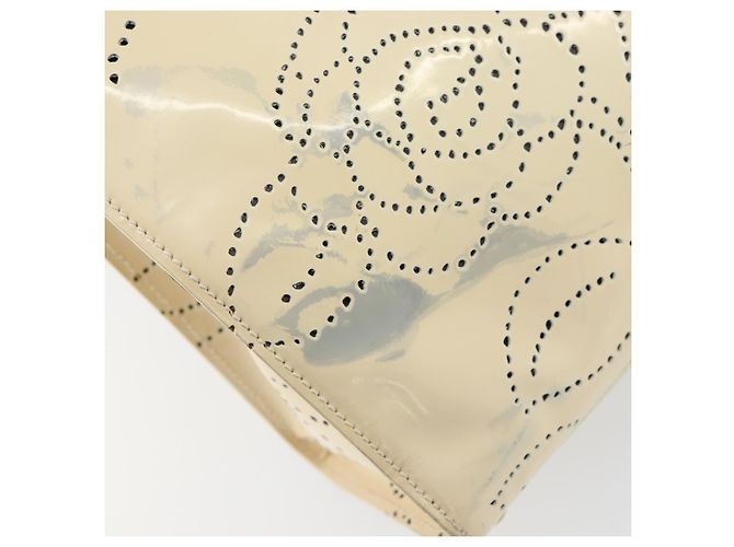 CHANEL Borsa a Spalla Camelia Pelle Verniciata Avorio Oro CC Auth 161438 D'oro Crudo - vista 9