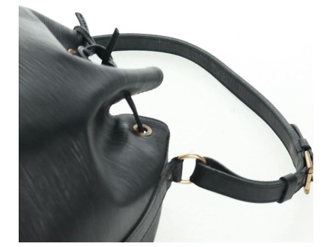Noe LOUIS VUITTON Borsa a Spalla Petit Noé Epi Nera M44102 LV Auth 162962 Nero - vista 14