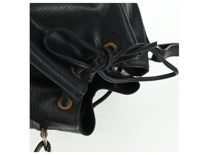 Noe LOUIS VUITTON Borsa a Spalla Petit Noé Epi Nera M44102 LV Auth 162962 Nero - vista 6