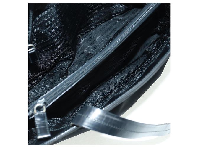 Borsa Tote Prada in Nylon Nero Argento Auth 160719 - vista 10