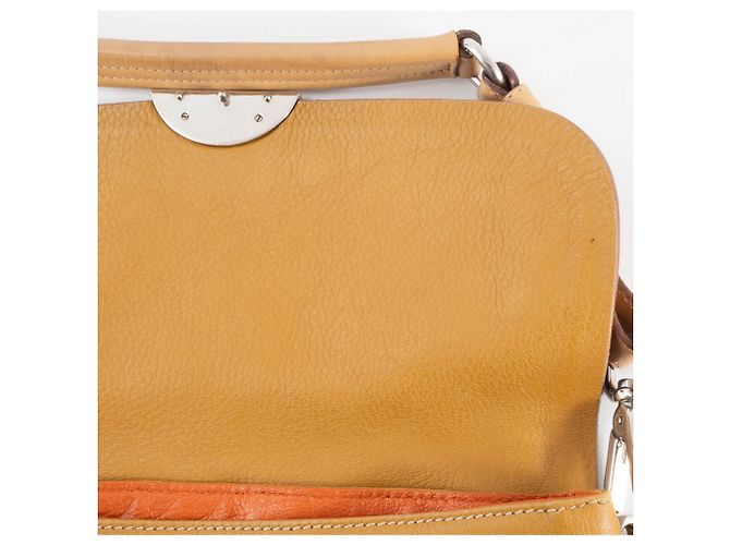 Borsa a Spalla in Pelle Prada BR2470 Cammello - vista 16