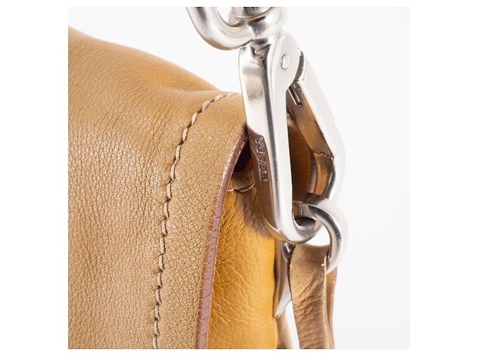 Borsa a Spalla in Pelle Prada BR2470 Cammello - vista 17