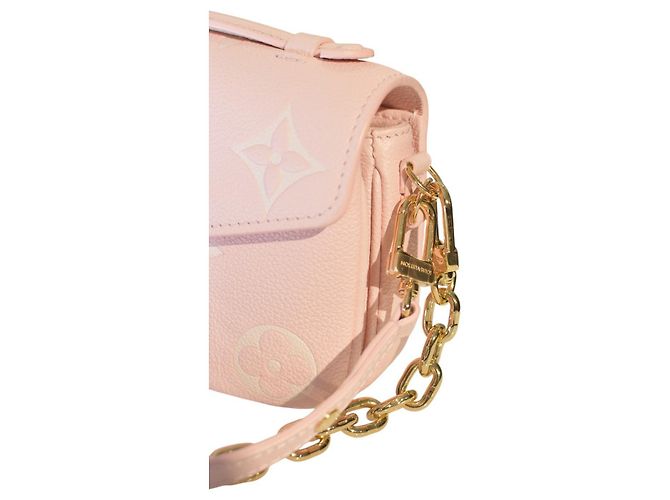 Bolsa de couro rosa pó Monogram Empreinte Giant Pochette Métis da Louis Vuitton - vista 20