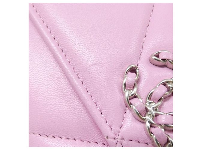 Billetera bi-fold de cuero de cordero rosa Chanel 19 Line - vista 4