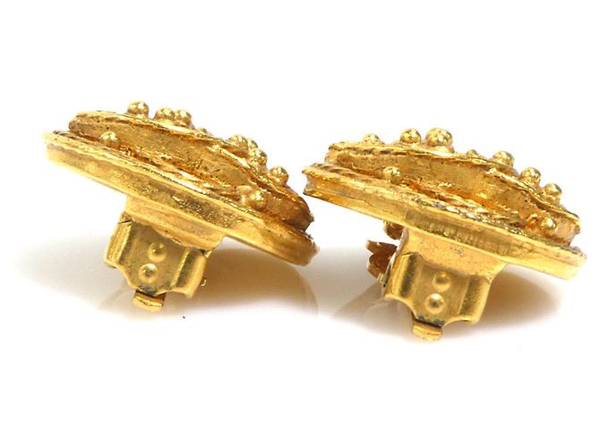 Orecchini a clip in metallo dorato Chanel Coco Mark D'oro - vista 4