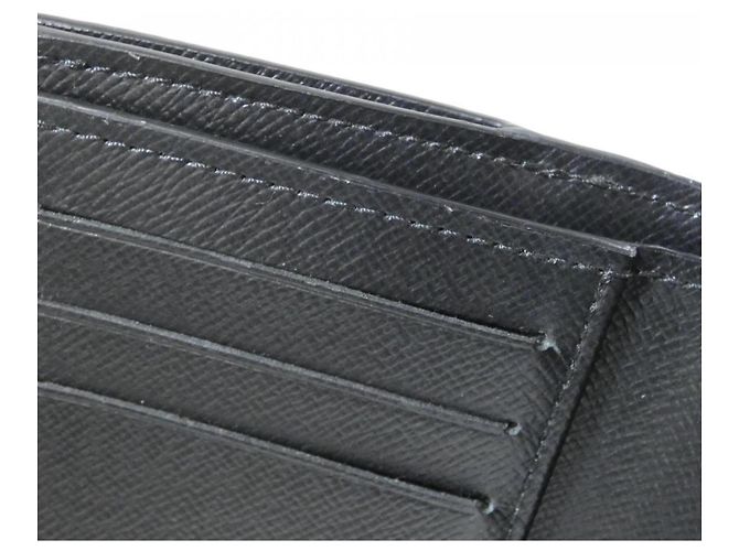 Cartera Compacta Twist Epi Louis Vuitton Negro - vista 7