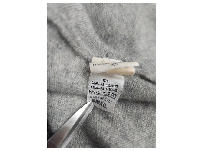 Brunello Cucinelli Grau Cashmere-Weste mit Pelzkragen - Ansicht 7