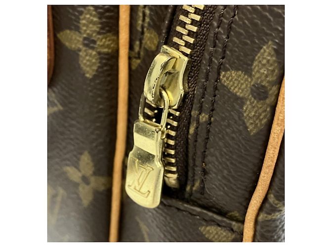 Monogram Schultertasche von Louis Vuitton Braun - Ansicht 9