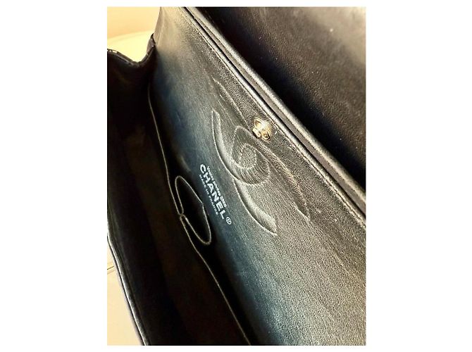 Borsa Chanel Timeless Classic nera in pelle Nero - vista 3