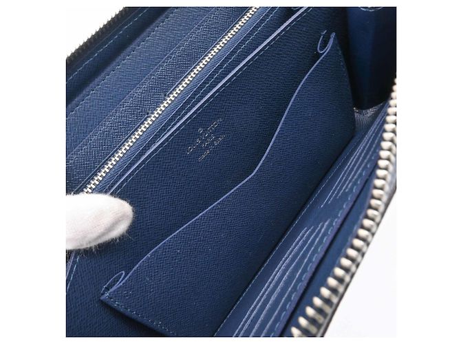 Zippy Louis Vuitton Taiga Long Wallet Navy blue - view 11