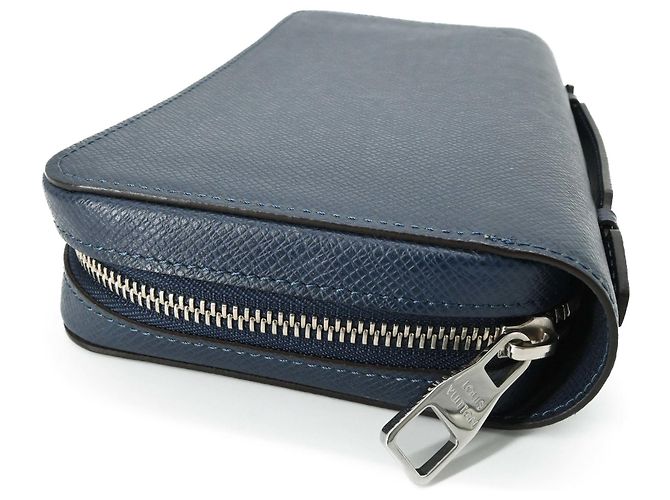 Zippy Louis Vuitton Taiga Long Wallet Navy blue - view 6