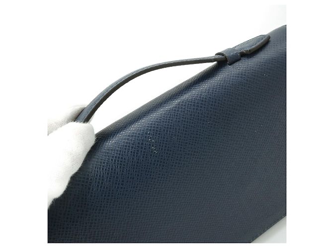Zippy Louis Vuitton Taiga Long Wallet Navy blue - view 9