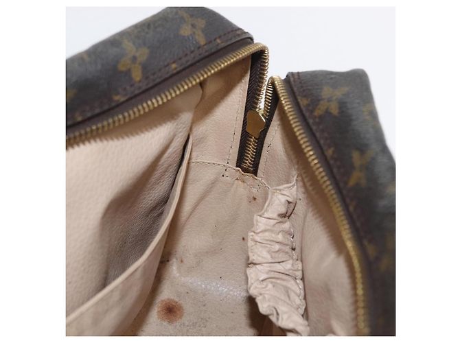 LOUIS VUITTON Monogram Trousse Toilette 28 Bolsa Clutch M47522 LV Auth 161479 Monograma - vista 17