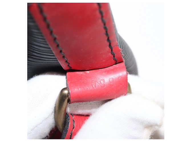 LOUIS VUITTON Epi Noe Schultertasche Bicolor Schwarz Rot M44017 LV Auth 159997 - Ansicht 12