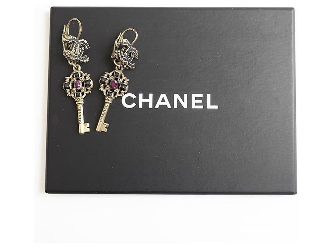 Orecchini pendenti in argento CC Chanel 17A Ritz Cosmopolite Blu Porpora - vista 4