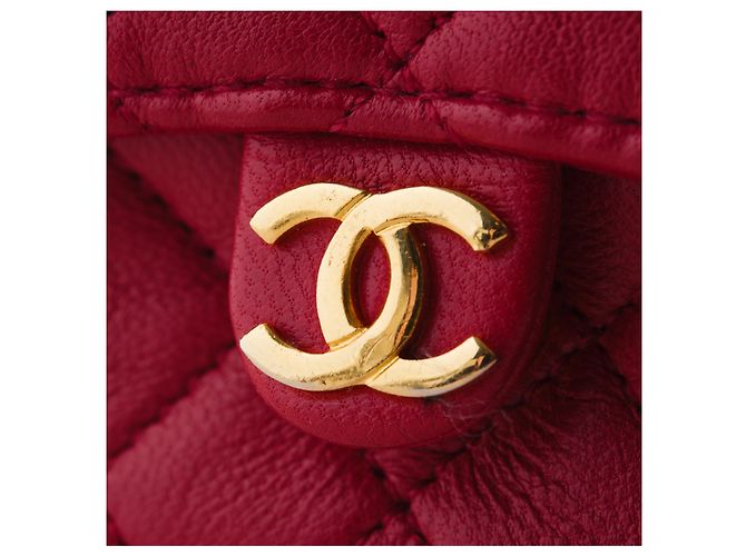 Bolsa de ombro mini Timeless Chanel em couro acolchoado vermelho - vista 5