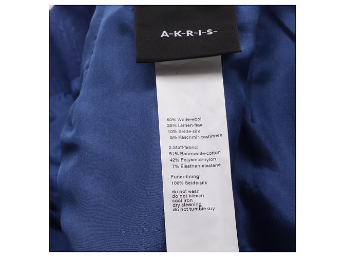 Blazer Akris con botones ocultos en lana azul marino - vista 6