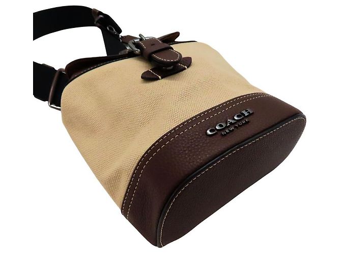 Borsa a Spalla in Tela e Pelle Hudson Small Pack di Coach Marrone - vista 6