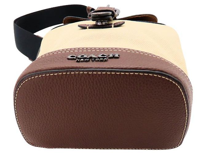 Borsa a Spalla in Tela e Pelle Hudson Small Pack di Coach Marrone - vista 7