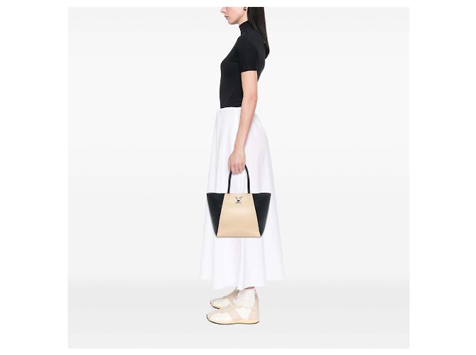 Twist Louis Vuitton Borsa LockMe Cabas Marrone Beige - vista 7