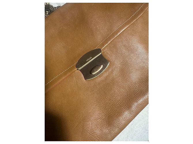 Prada Schultertasche aus Kamelleder mit Fransen - Ansicht 12