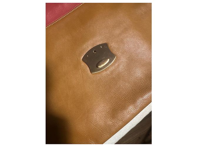 Prada Schultertasche aus Kamelleder mit Fransen - Ansicht 15