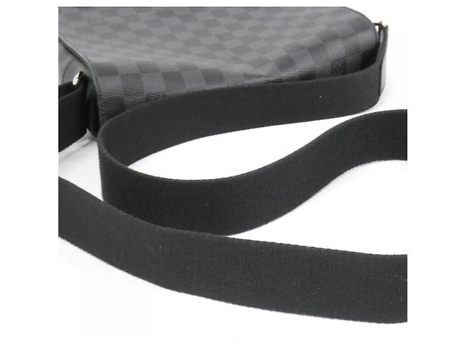 Borsa a Spalla District PM Damier Graphite Louis Vuitton Marrone Damier ebene - vista 8