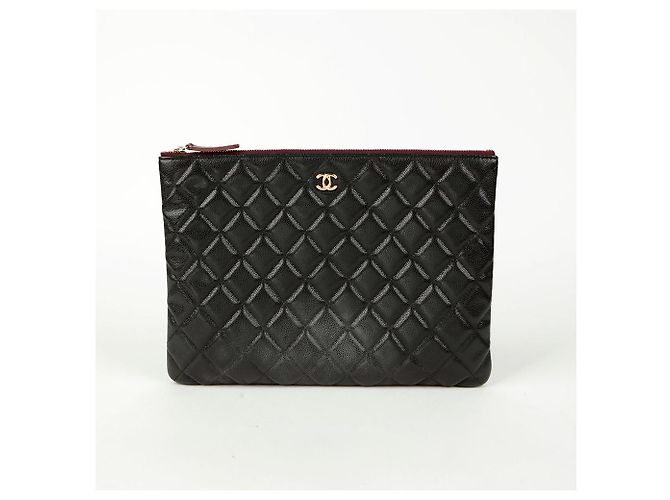 Chanel Clutch Media Classica in Caviale Nero - vista 2