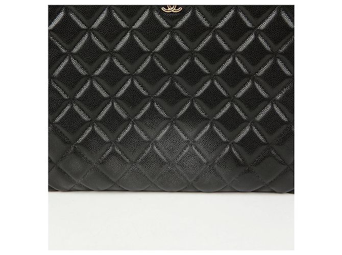Chanel Clutch Media Classica in Caviale Nero - vista 4