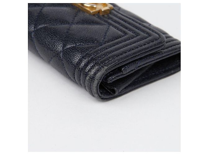 Chanel Tarjetero de piel caviar Boy Flap Azul - vista 11